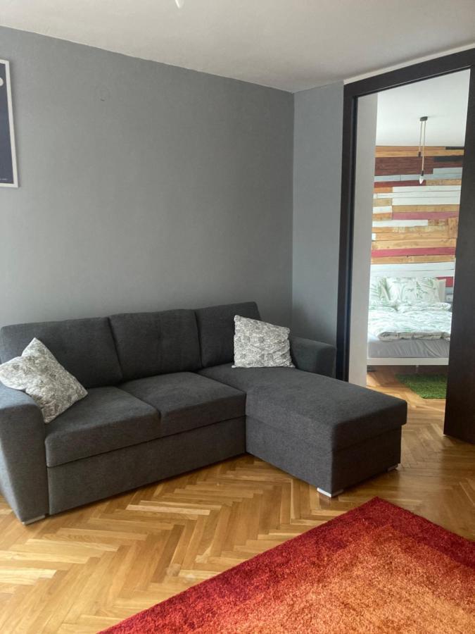 Designer Feszek Apartment *